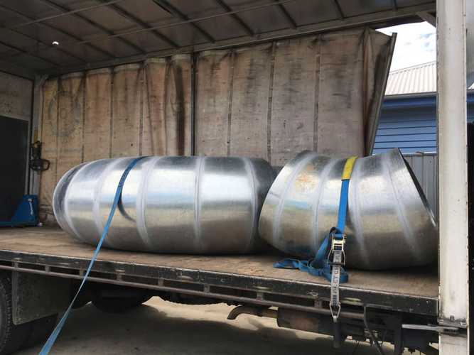 Large-Ducting-Galvanized-Steel-Curved-Ducting-Industrial-Air-Conditioning-Fabrication-Plate-and-Flange-Rolling-_1-1024x768.jpg
