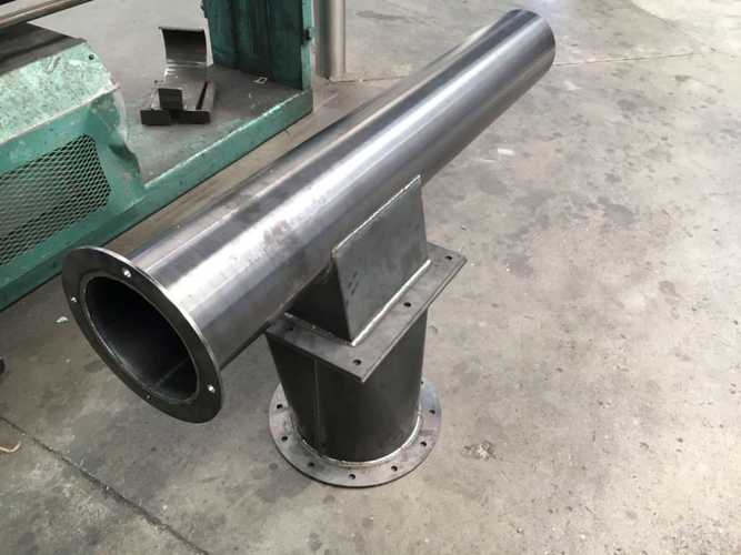 Custom-Steel-Ducting-Fabrication-welding-_1-1024x768.jpg
