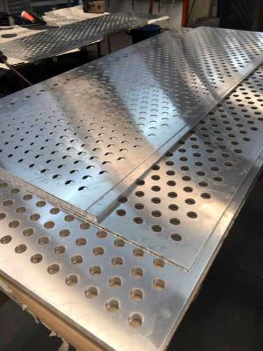 Aluminium-Panel-Turret-Punch-_1-768x1024.jpg